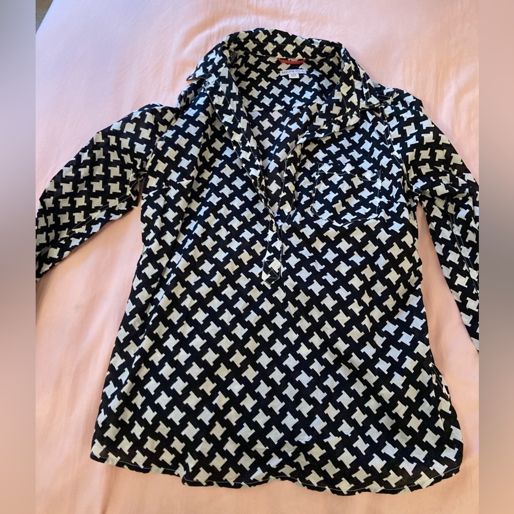 Black and white-funky retro pattern-half button up